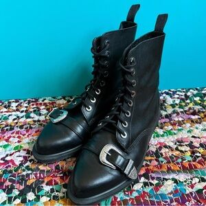 Dr Martens Black Leather Western Style Lace Up Boots Women’s 8